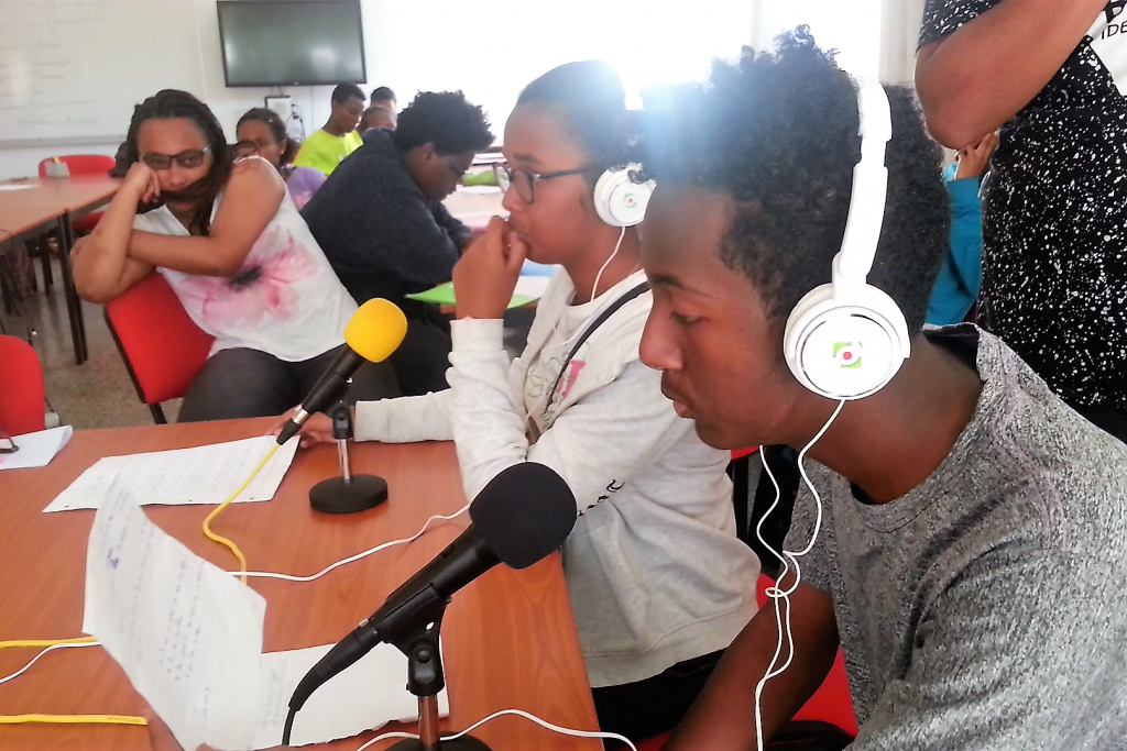A Addis-Abeba, club webradio en secondaire